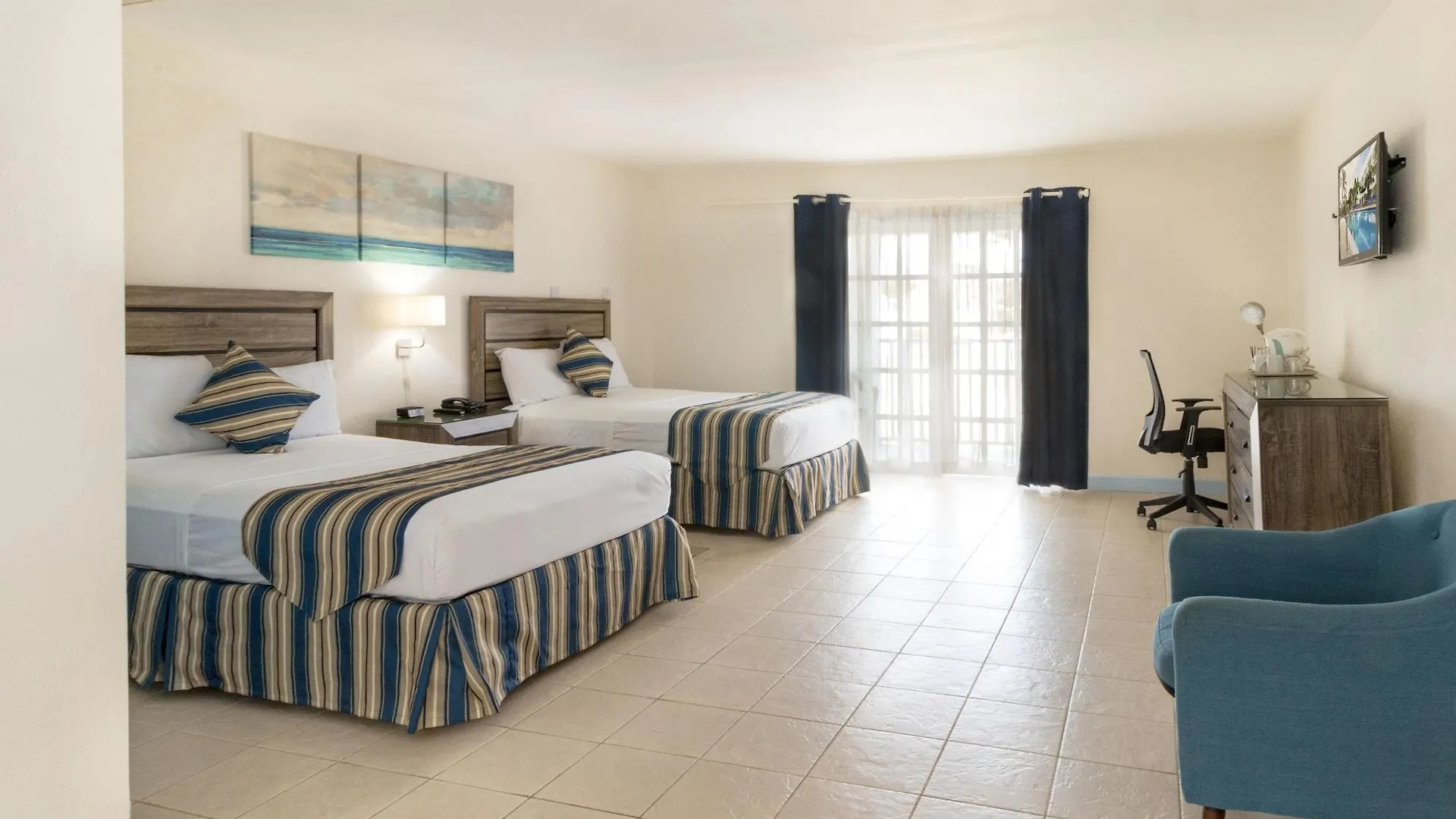Time Out Hotel Christ Church Resort